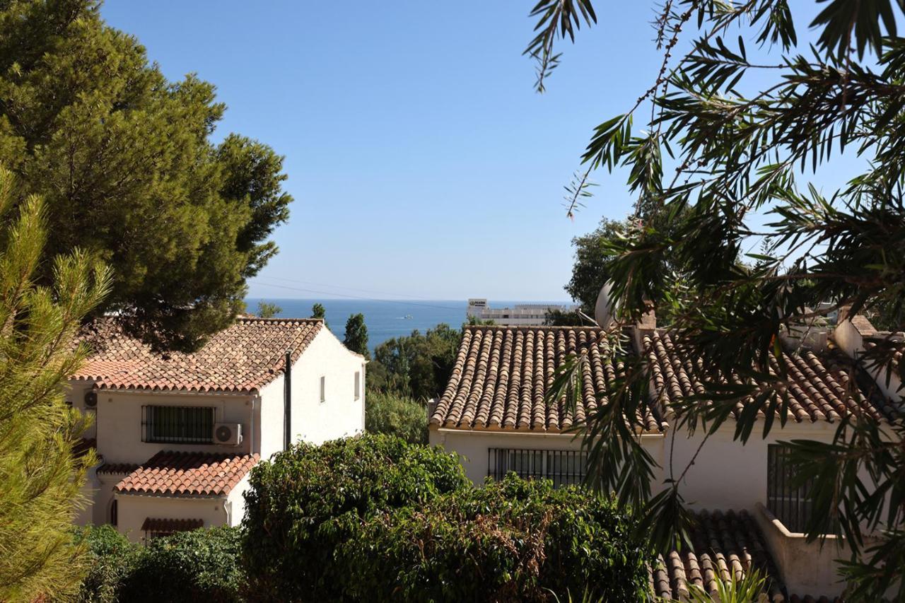 Quaint 2 Bedroom Townhouse With Pool Close To Sea! Benalmádena Exterior photo
